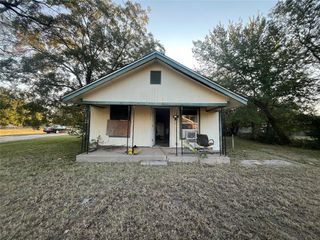 209 N Rangeline Street, Tecumseh, OK 74873