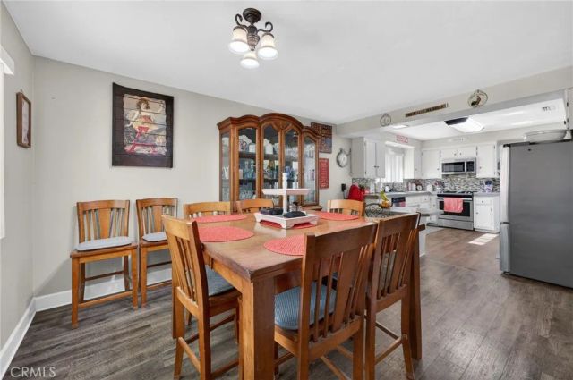 41221 Jamaica, Hemet, CA 92544