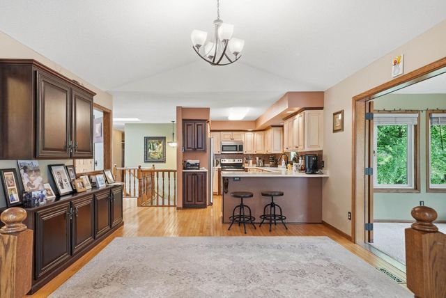13500 Georgia Drive, Apple Valley, MN 55124