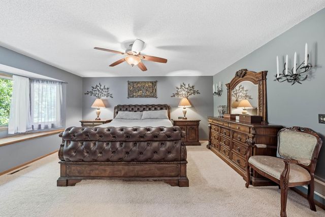 13500 Georgia Drive, Apple Valley, MN 55124