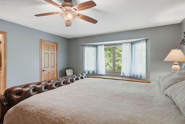 13500 Georgia Drive, Apple Valley, MN 55124