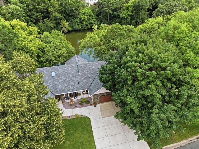 13500 Georgia Drive, Apple Valley, MN 55124