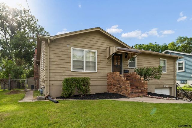 2413 S 6th Street, Omaha, NE 68108