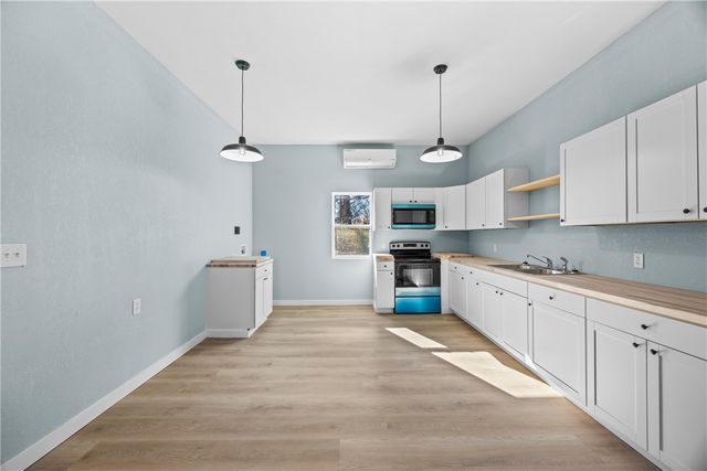 114 Anderson Avenue, Westminster, SC 29693