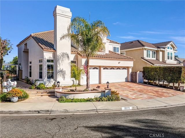 25711 Wood Brook Road, Laguna Hills, CA 92653