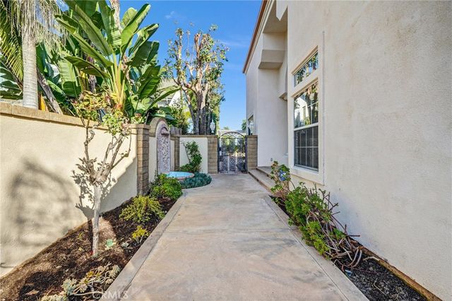 25711 Wood Brook Road, Laguna Hills, CA 92653
