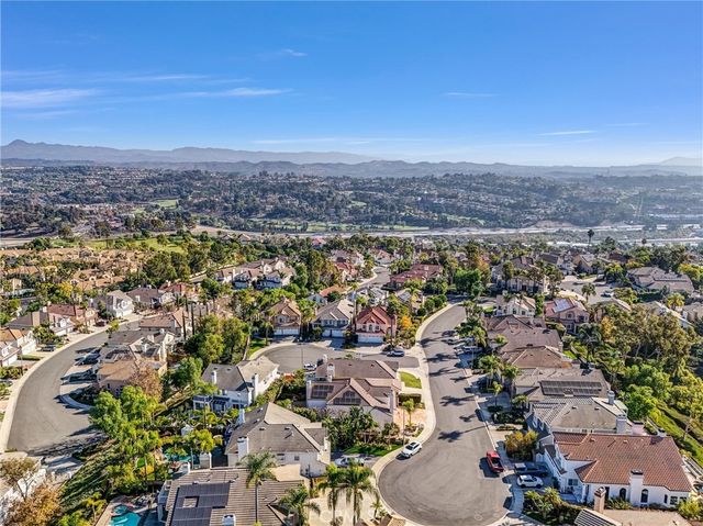 25711 Wood Brook Road, Laguna Hills, CA 92653