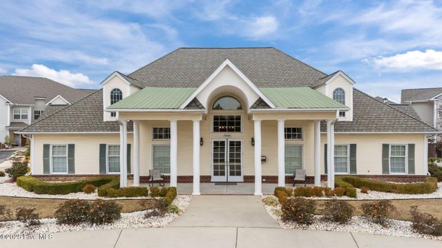 1930 Tara Court 201, Greenville, NC 27858