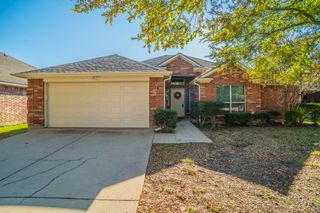 513 Greenvale Court, Saginaw, TX 76179