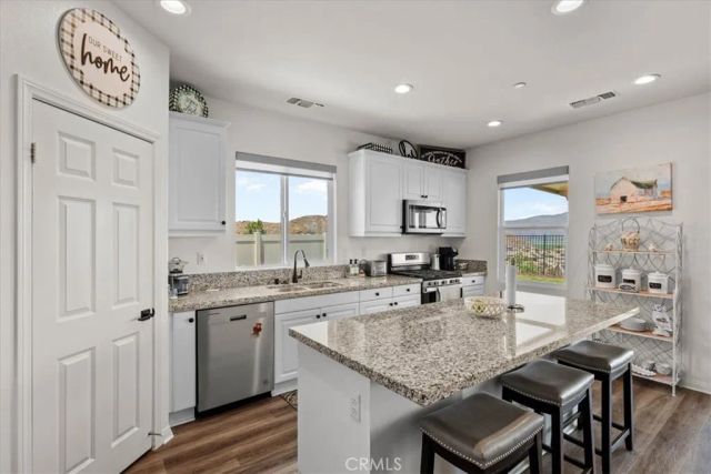 539 Chalakat Court, San Jacinto, CA 92582