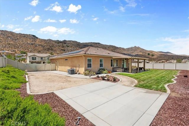 539 Chalakat Court, San Jacinto, CA 92582