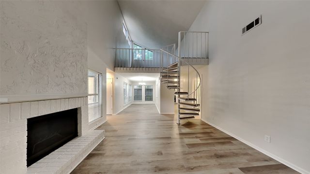 12201 Wightman Place, Dallas, TX 75243