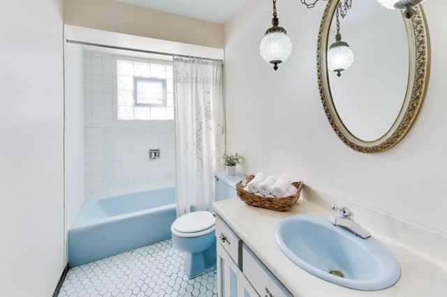 10023 W 93rd Avenue, St. John, IN 46373