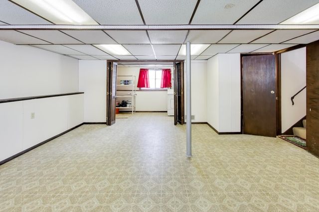 10023 W 93rd Avenue, St. John, IN 46373