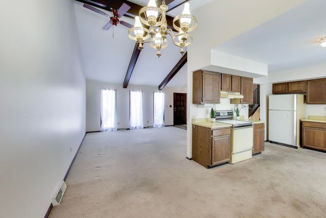 10023 W 93rd Avenue, St. John, IN 46373