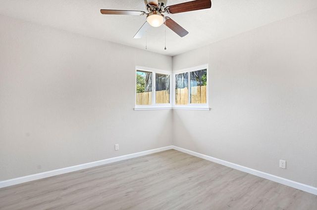 2901 N 2nd Street, Fresno, CA 93703