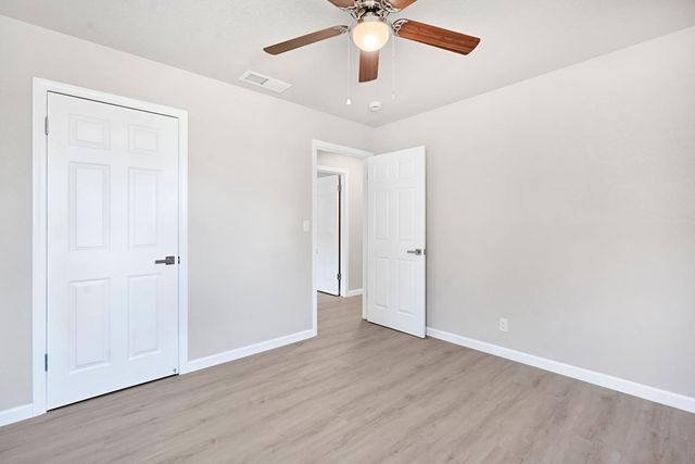 2901 N 2nd Street, Fresno, CA 93703