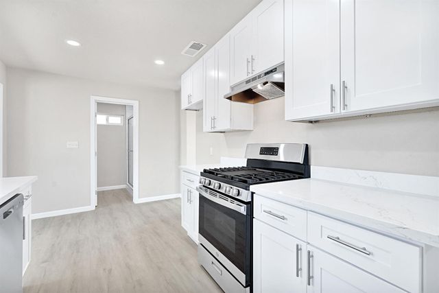 2901 N 2nd Street, Fresno, CA 93703