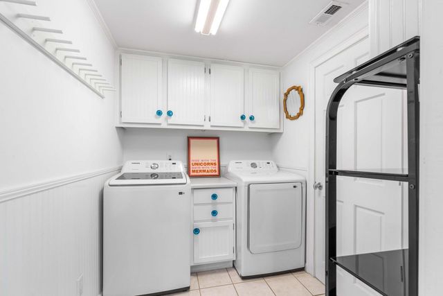 104 Queen Street B, Charleston, SC 29401