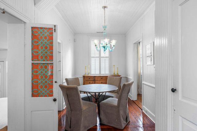 104 Queen Street B, Charleston, SC 29401