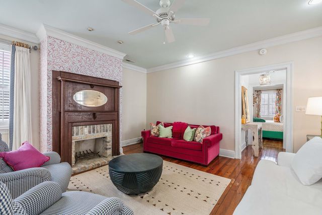 104 Queen Street B, Charleston, SC 29401