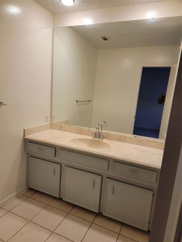 11507 Sagemeadow Lane, Houston, TX 77089