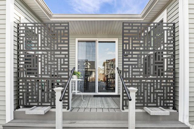 1203 Twisted Branch Way, Sun Prairie, WI 53590