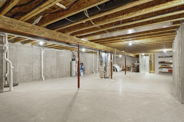 1203 Twisted Branch Way, Sun Prairie, WI 53590