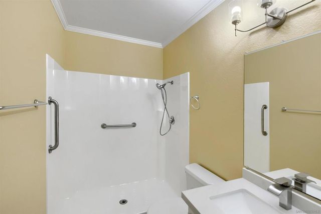 5095 La Cuenta Dr, San Diego, CA 92124