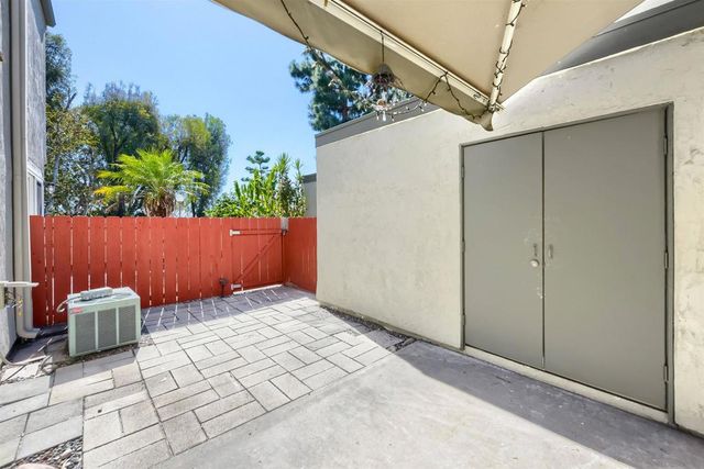 5095 La Cuenta Dr, San Diego, CA 92124