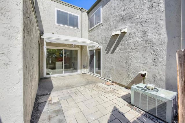 5095 La Cuenta Dr, San Diego, CA 92124