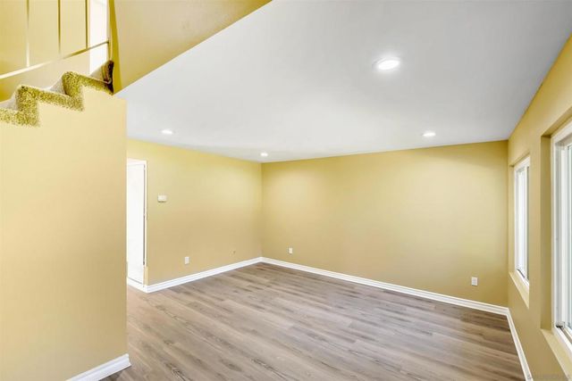 5095 La Cuenta Dr, San Diego, CA 92124