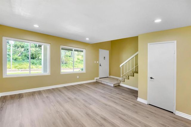 5095 La Cuenta Dr, San Diego, CA 92124