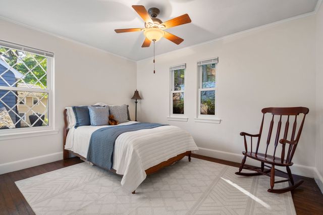 122 Austin St, Newton, MA 02460
