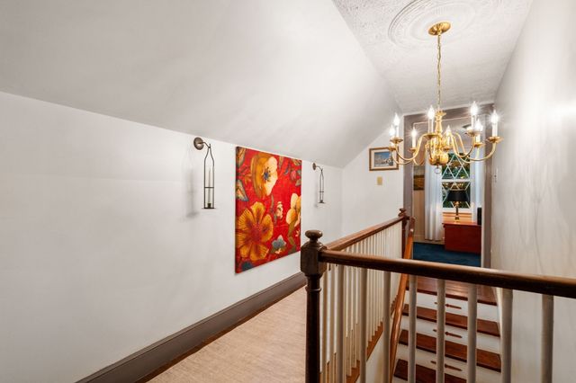 122 Austin St, Newton, MA 02460