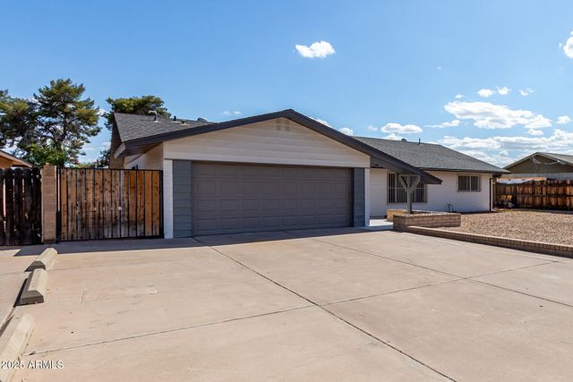 4729 W ORANGEWOOD Avenue, Glendale, AZ 85301