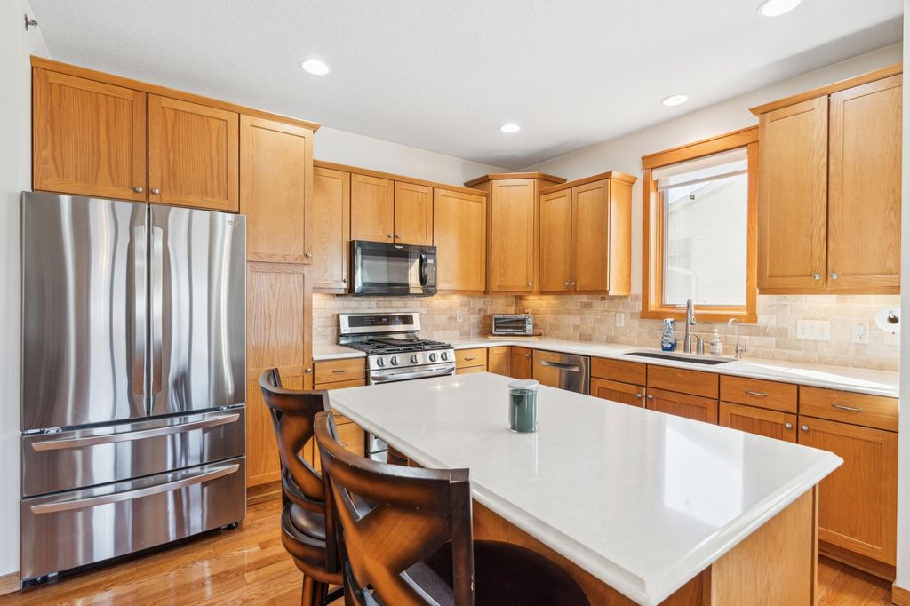 4185 Centerville Road, Vadnais Heights, MN 55127