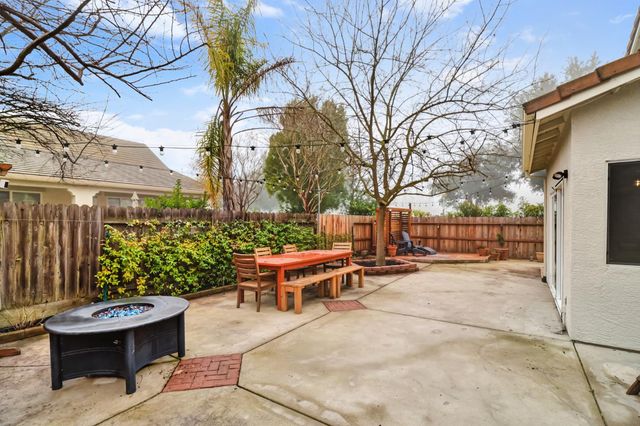 2600 Dinwiddie Way, Elk Grove, CA 95758