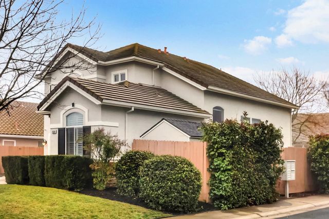 2600 Dinwiddie Way, Elk Grove, CA 95758