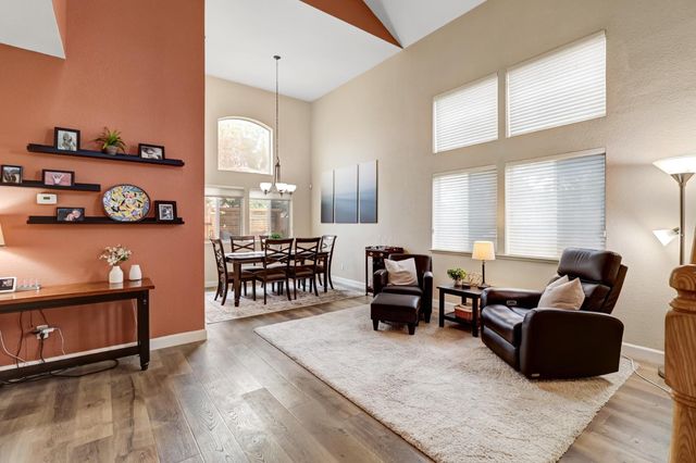 2600 Dinwiddie Way, Elk Grove, CA 95758