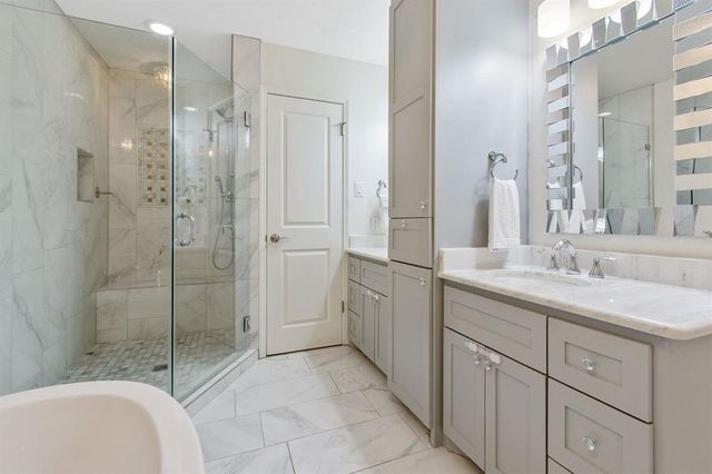 2603 Crossvine Cir, The Woodlands, TX 77380