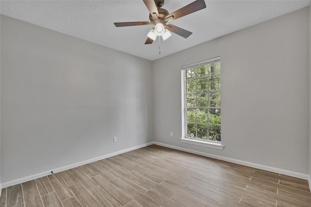 7 E Brookberry Court, The Woodlands, TX 77381