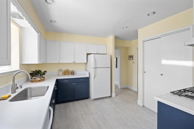 2726 2726 Madeline Street, Oakland, CA 94602