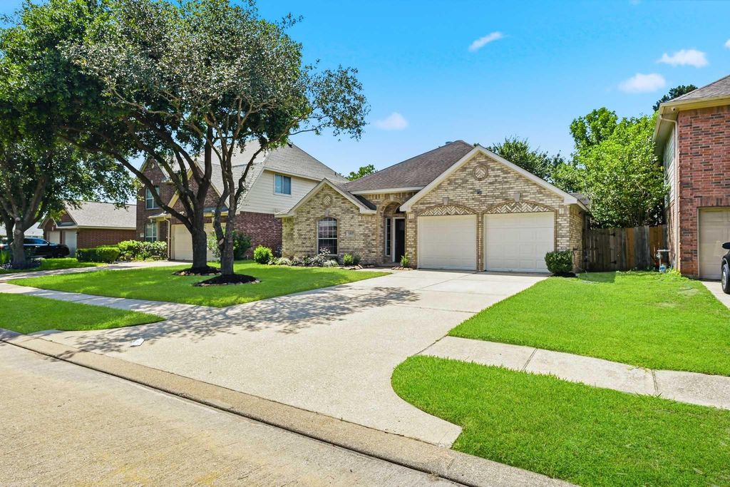 13727 Pickford Knolls Drive, Houston, TX 77041