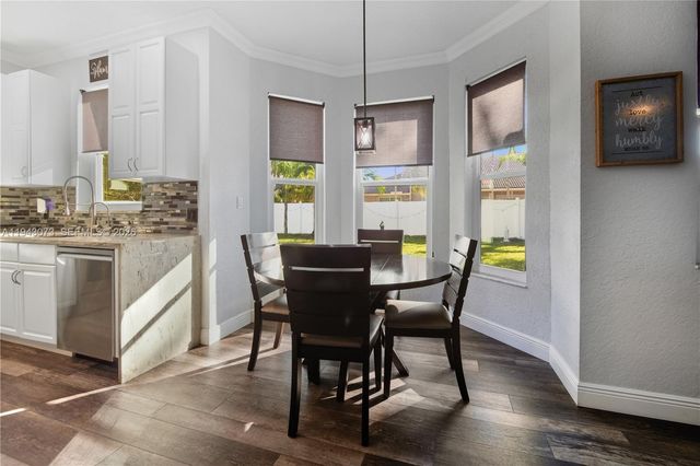 2225 NW 128th Ave, Pembroke Pines, FL 33028