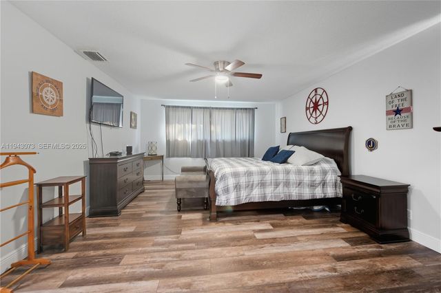 2225 NW 128th Ave, Pembroke Pines, FL 33028