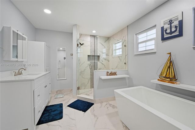 2225 NW 128th Ave, Pembroke Pines, FL 33028