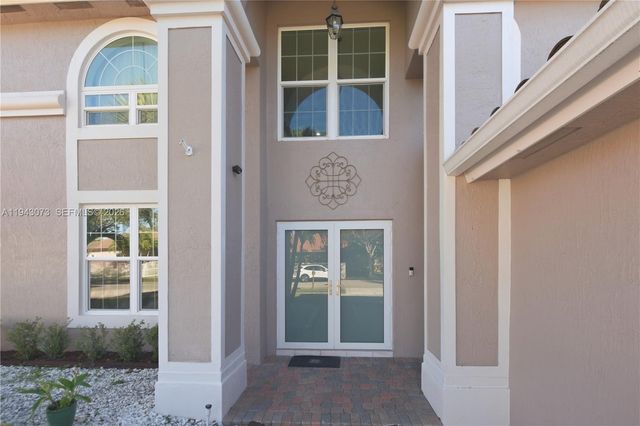 2225 NW 128th Ave, Pembroke Pines, FL 33028