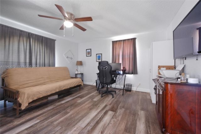 2225 NW 128th Ave, Pembroke Pines, FL 33028