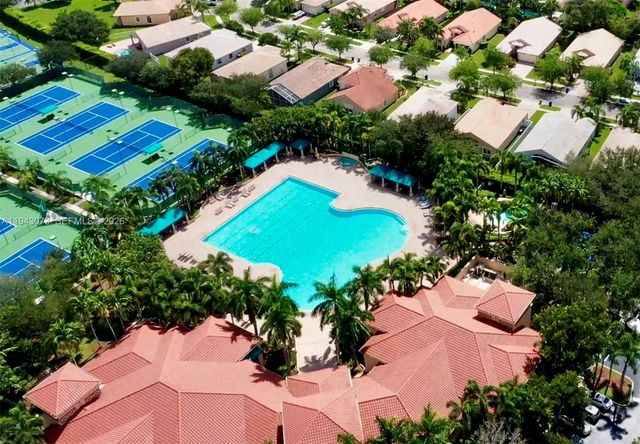 2225 NW 128th Ave, Pembroke Pines, FL 33028